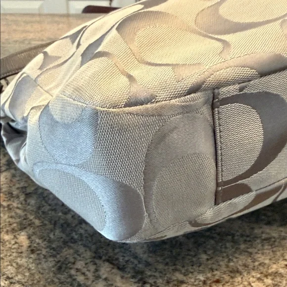 Coach Gray Signature Canvas Shoulder Bag with Turn-Lock Detail - Picture 3 of 9